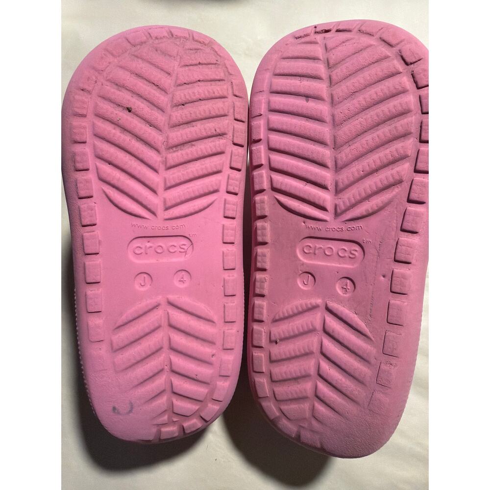 Kids Platform Crocs Size 4 with a Mr. Crabs Jibbitz - Picture 6 of 6